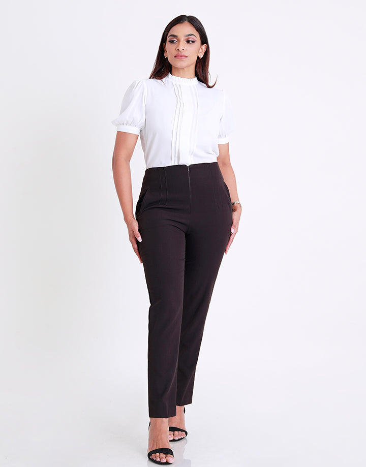 Formal pants with pockets
