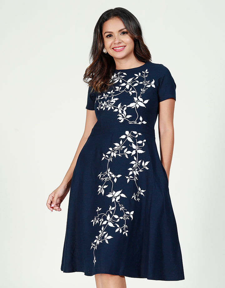 Short Sleeves Dress with Placement Print