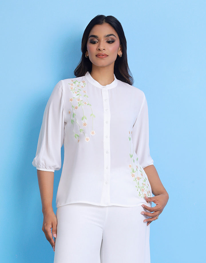 Puff Sleeves Blouse with Embroidered