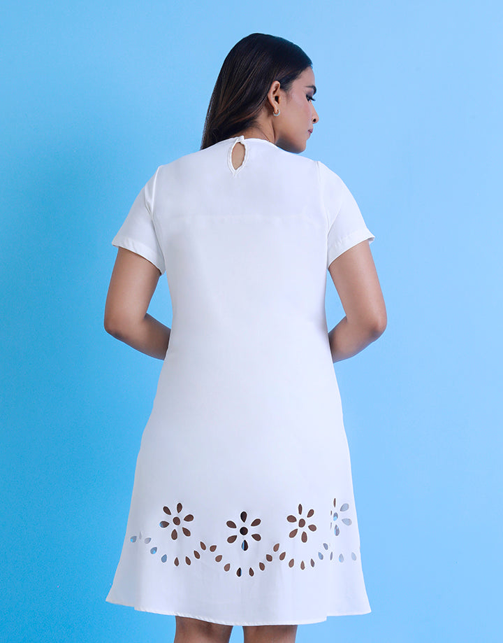 Short Sleeves Dress with Laser Cut