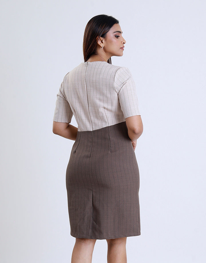 Round Neck Dress with Zipper Detail