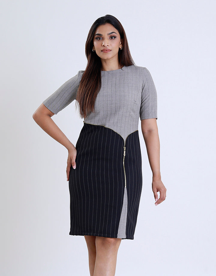 Round Neck Dress with Zipper Detail