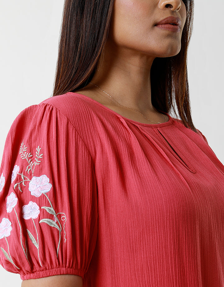 Short Puff Sleeve Embroidery Top