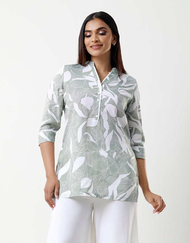 Piping Detailed Kurta with 3/4 Sleeve