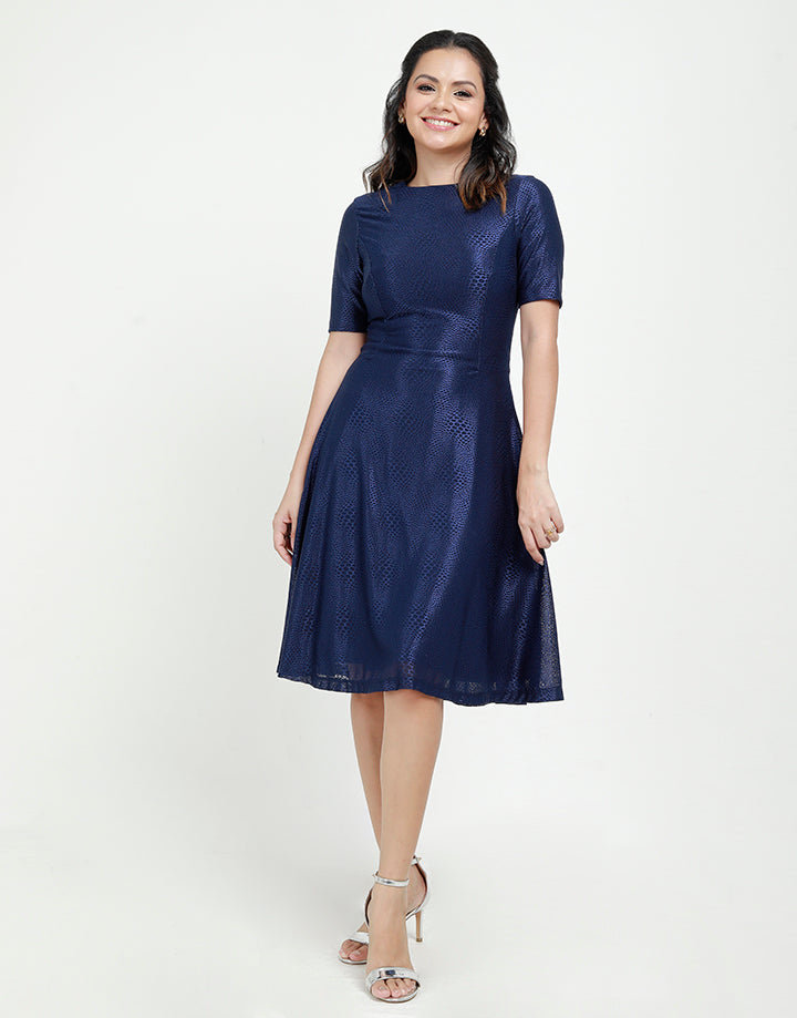 Shimmering Dress with Short Sleeves