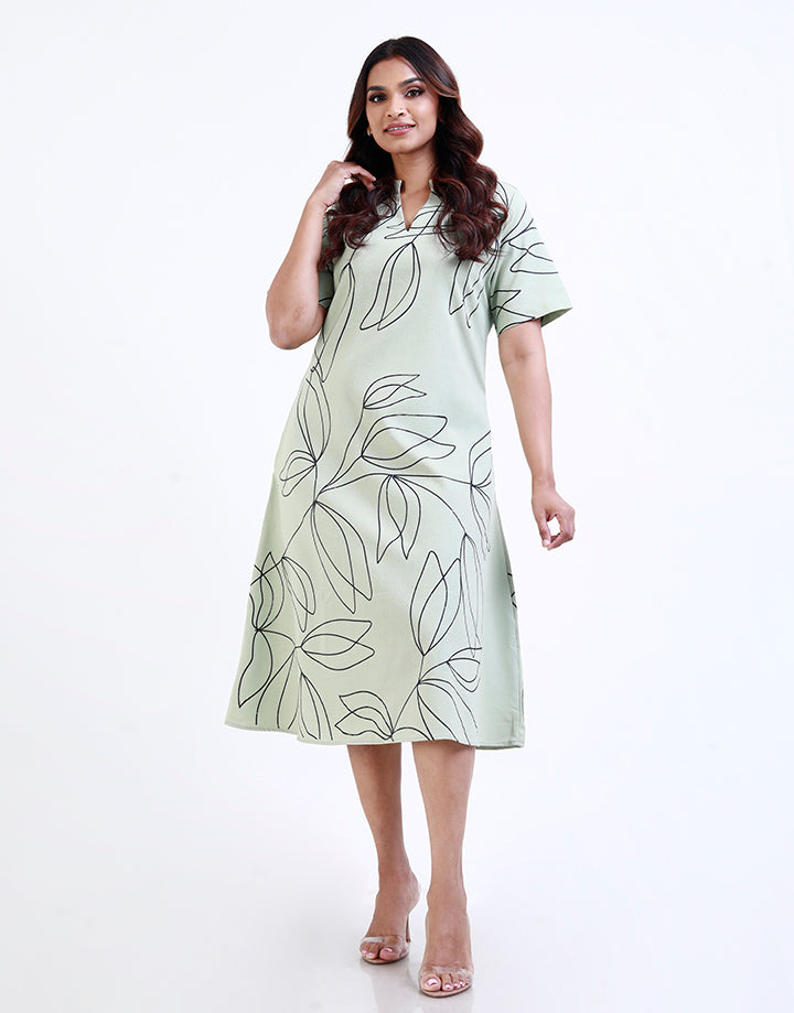 Floral Print Dress with Seam Pockets