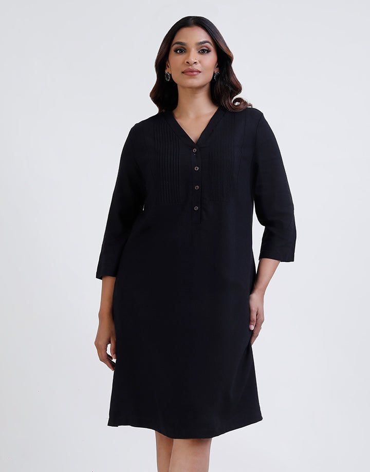 3/4 Sleeve Pintuck Detail Pocket Dress