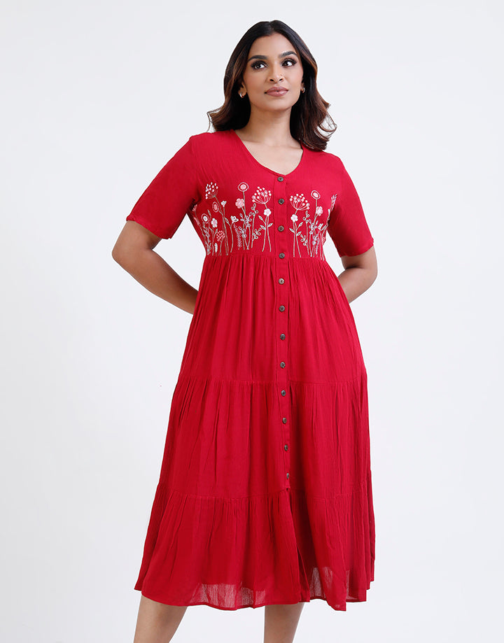 Short Sleeve Dress with Waist Embroidered Detail