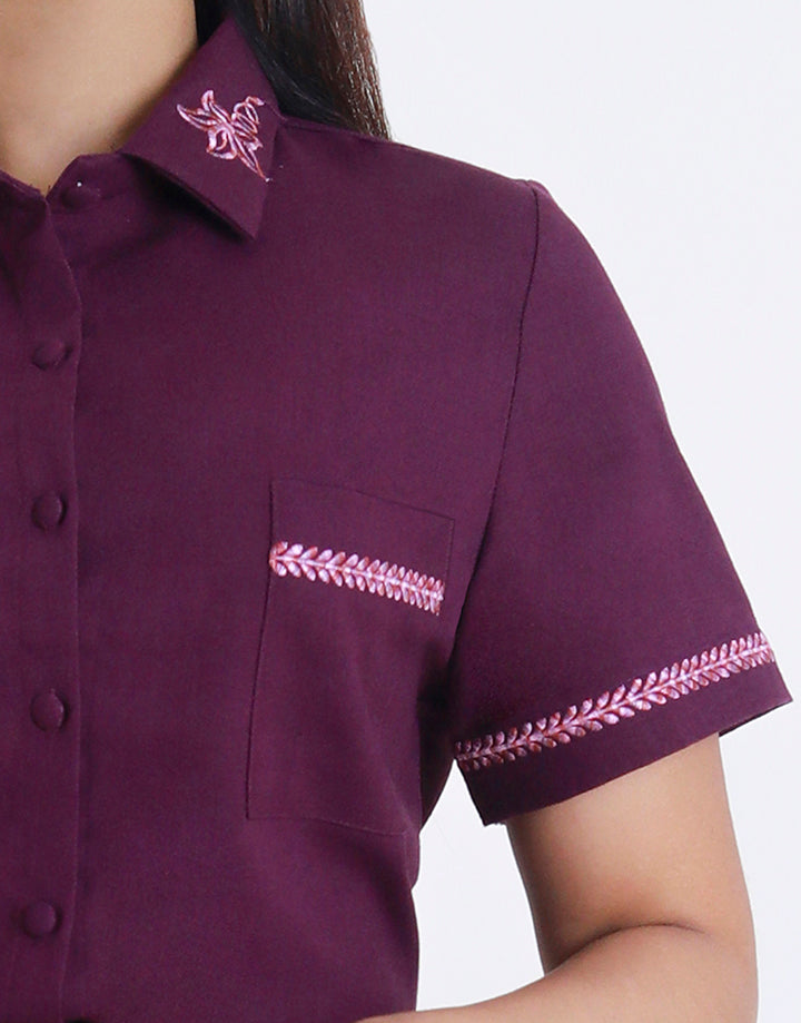 Short Sleeves Blouse with Embroidered