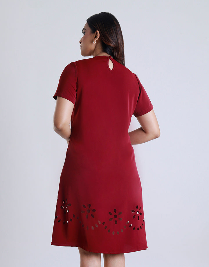 Short Sleeves Dress with Laser Cut