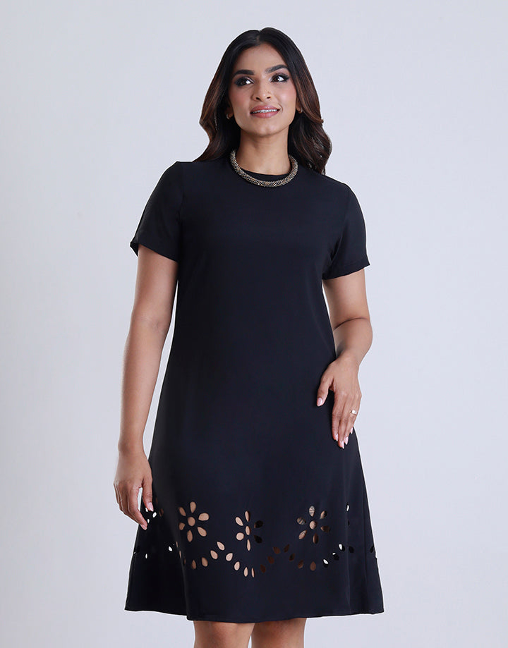 Short Sleeves Dress with Laser Cut