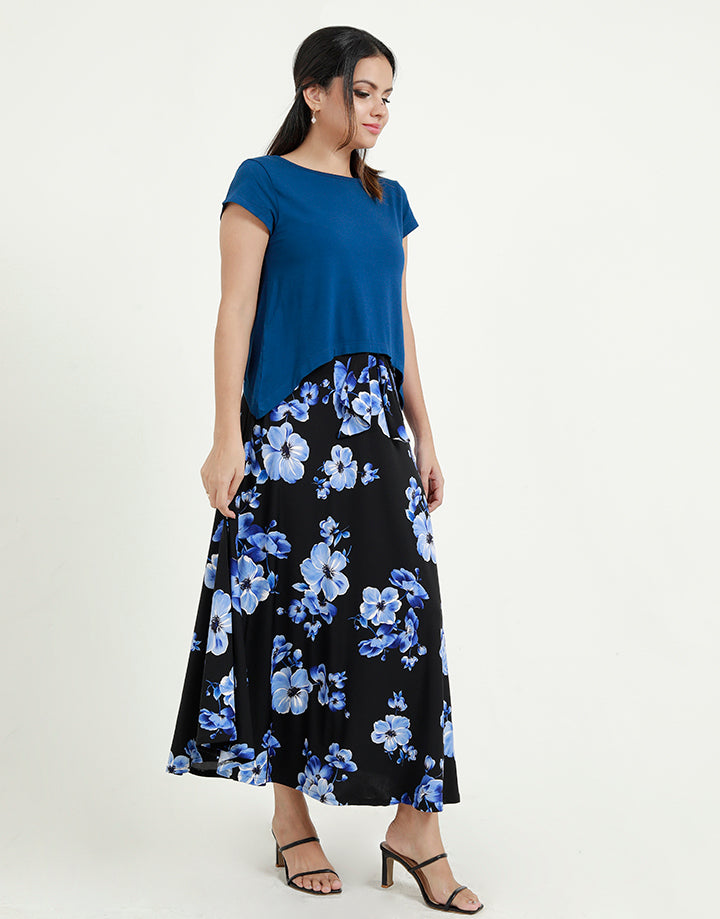 Short Sleeves T-Shirt with Asymmetrical Hem