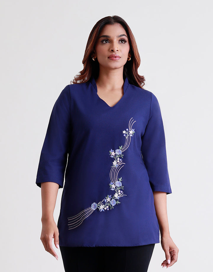 3/4 Sleeve Embroidery Half Collar Top