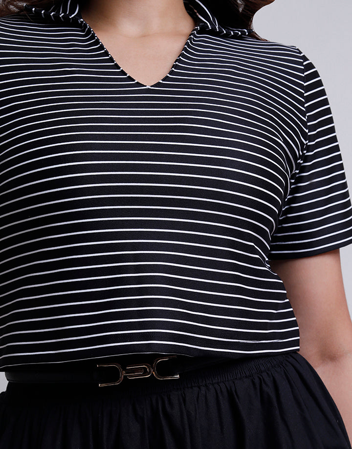 Collar Crop Top