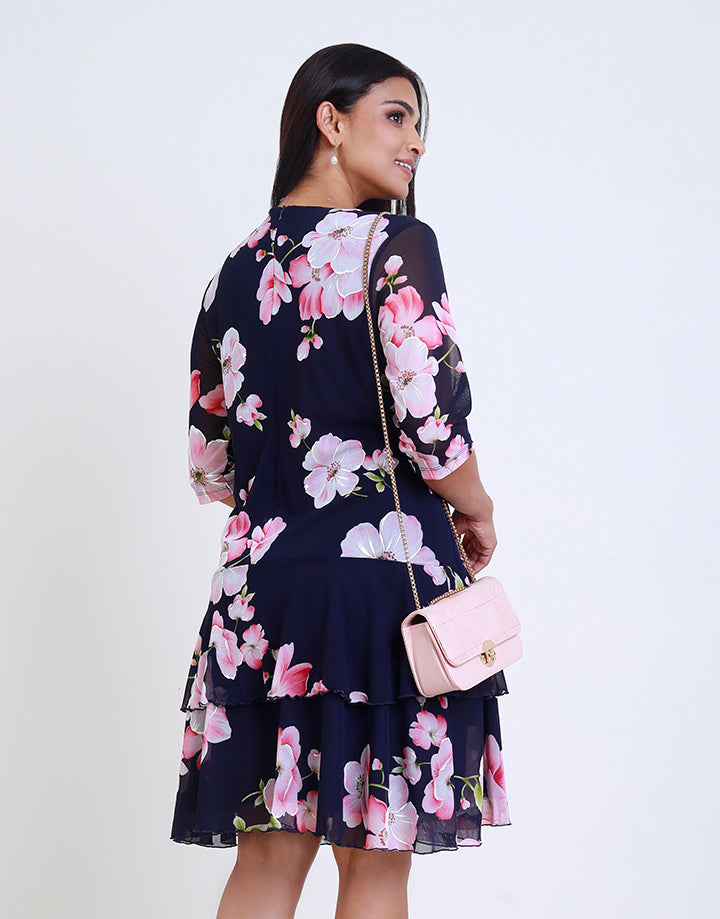 Bottom Flare Hip Short Dress