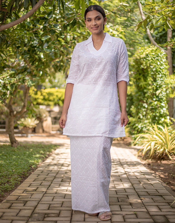 White Cut Lawn Lungi