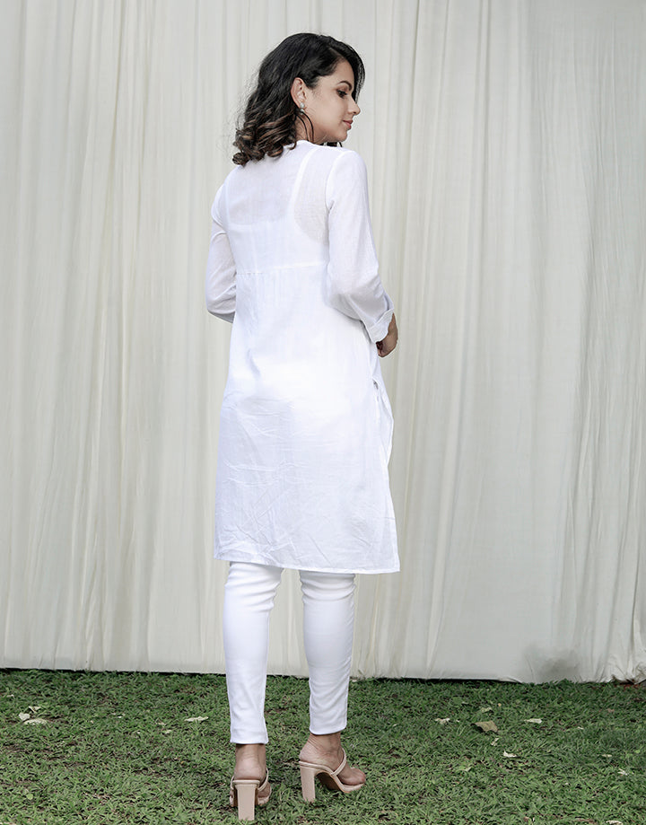 White Embroidered Kurtha with ¾ Sleeves