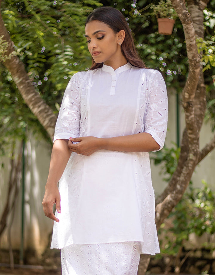 White Princess Line Kurtha with ¾ Sleeves