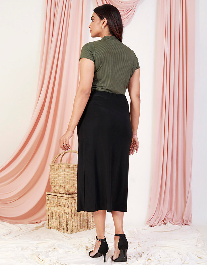 Elastic Waist Band A-Line Midi Skirt