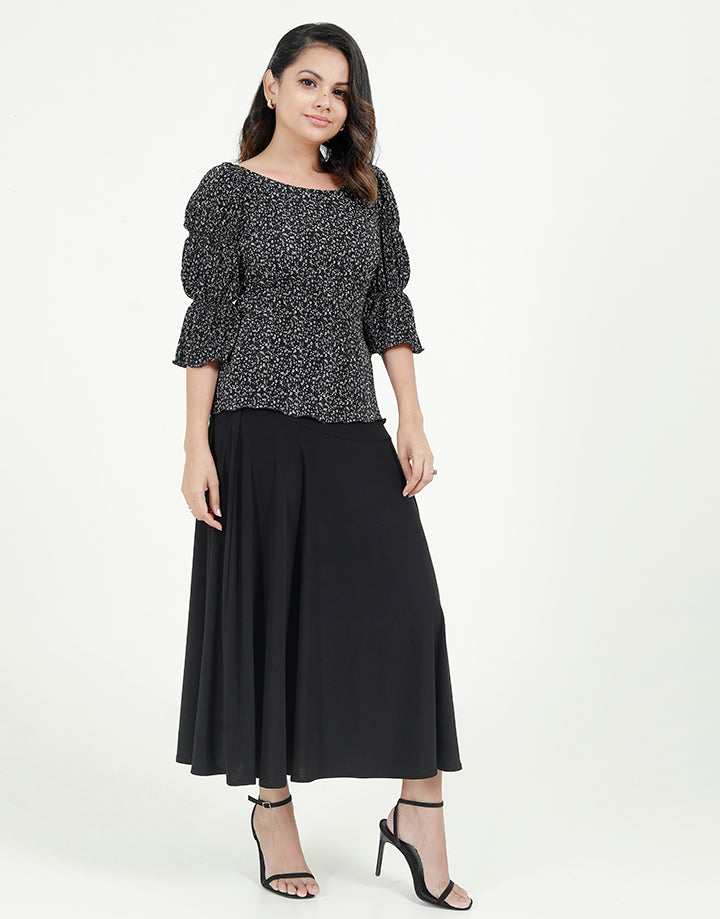 Elastic Waist Band Midi Skirt