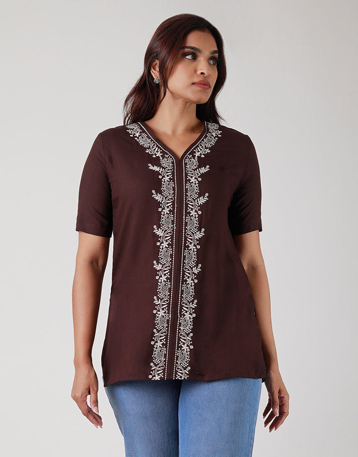 Embroidered Details Kurtha