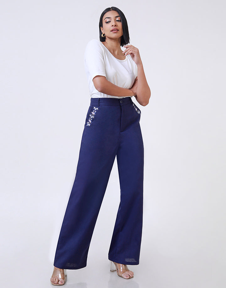 Embroidery Pocket Detailed Linen Pant