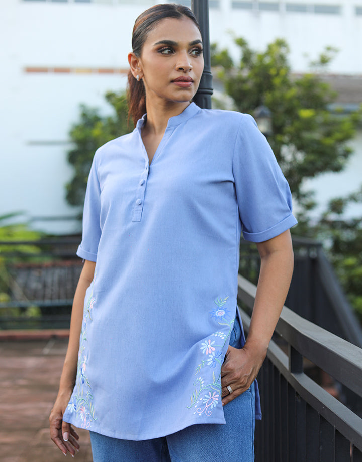 Floral Embroidered Kurtha with Folded Sleeves