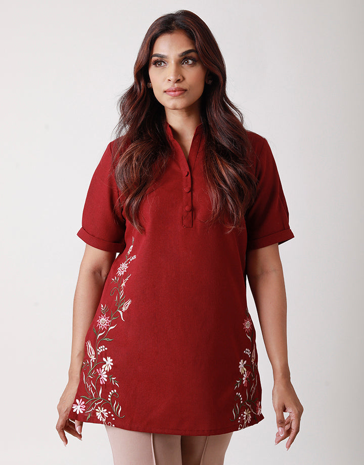 Floral Embroidered Kurtha with Folded Sleeves