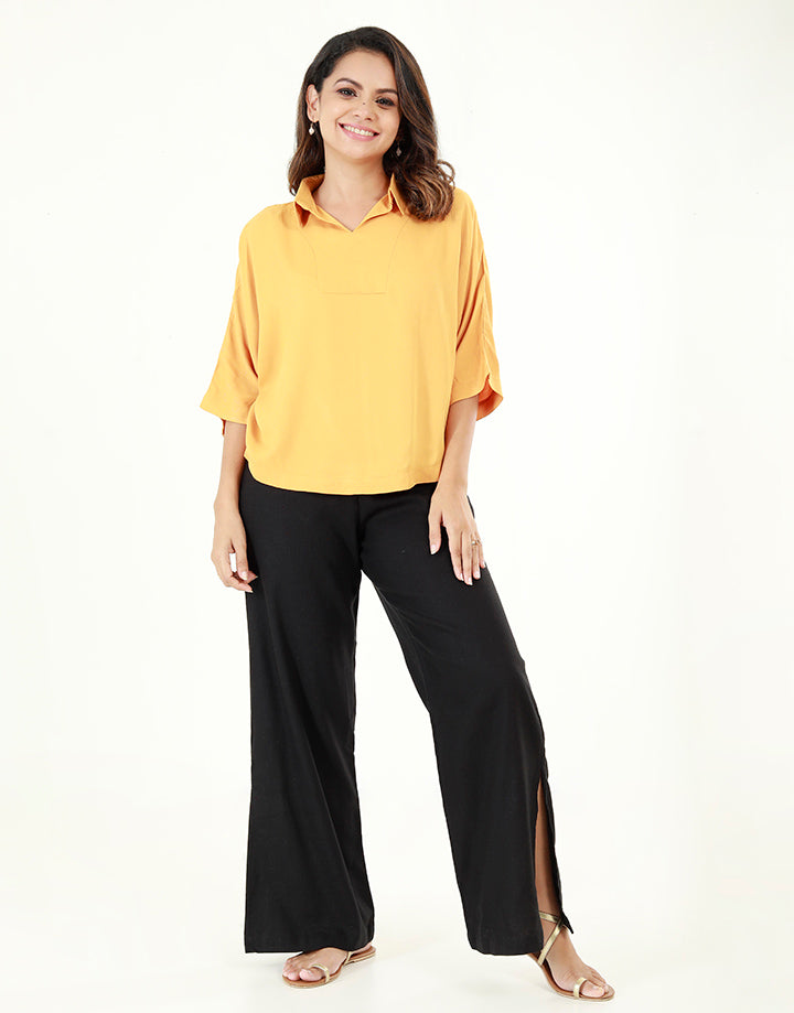 Loose fitting Top with Shirt Collar
