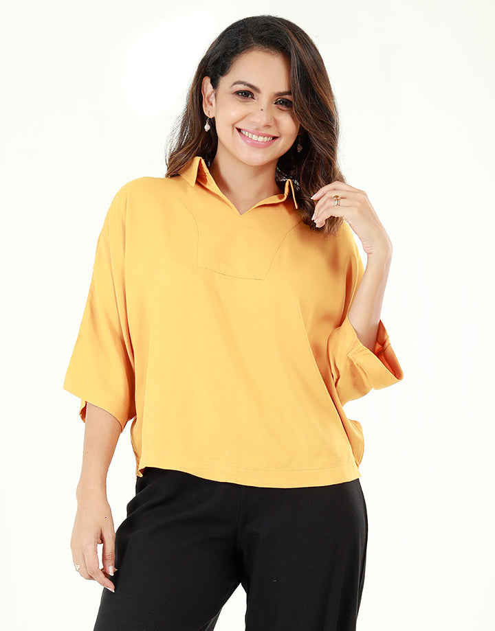 Loose fitting Top with Shirt Collar