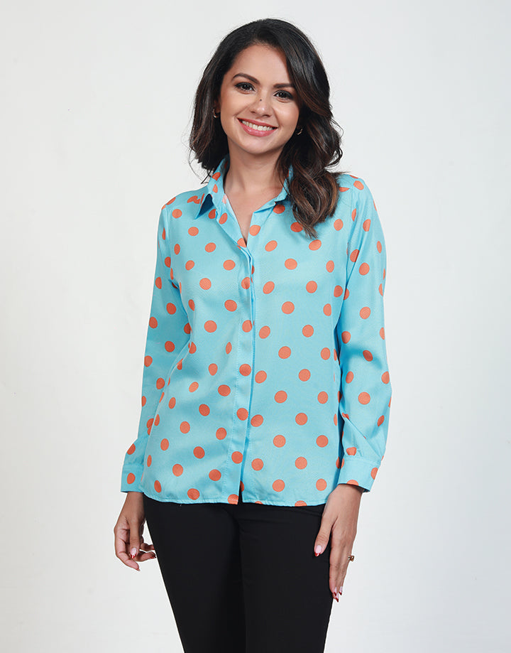 Polka Dotted Blouse in Long Sleeves