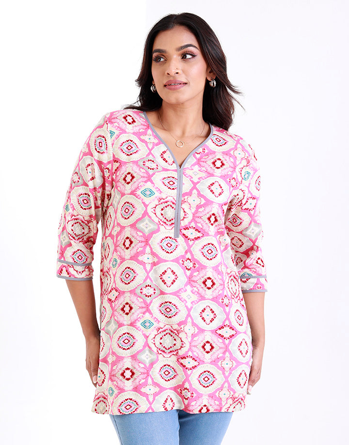 Printed Kurtha with Contrasting Piping