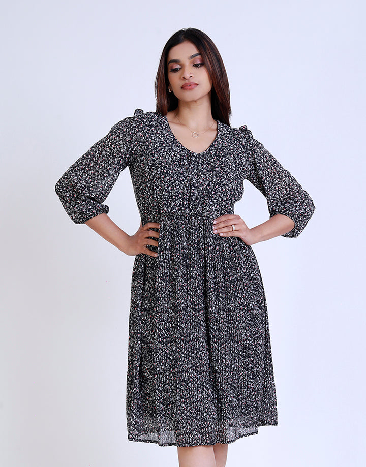 Printed Long Sleeve Pleated Dress