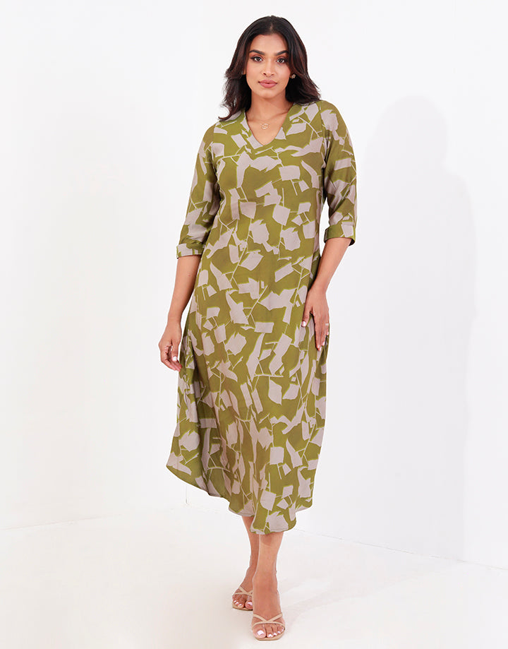 Printed V-Neck Midi Dress with ¾ Sleeves