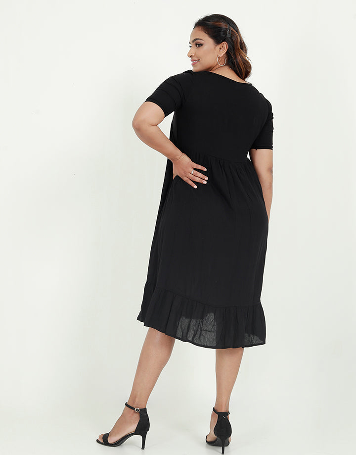 Short Sleeves Dress with Sweetheart Neck Line
