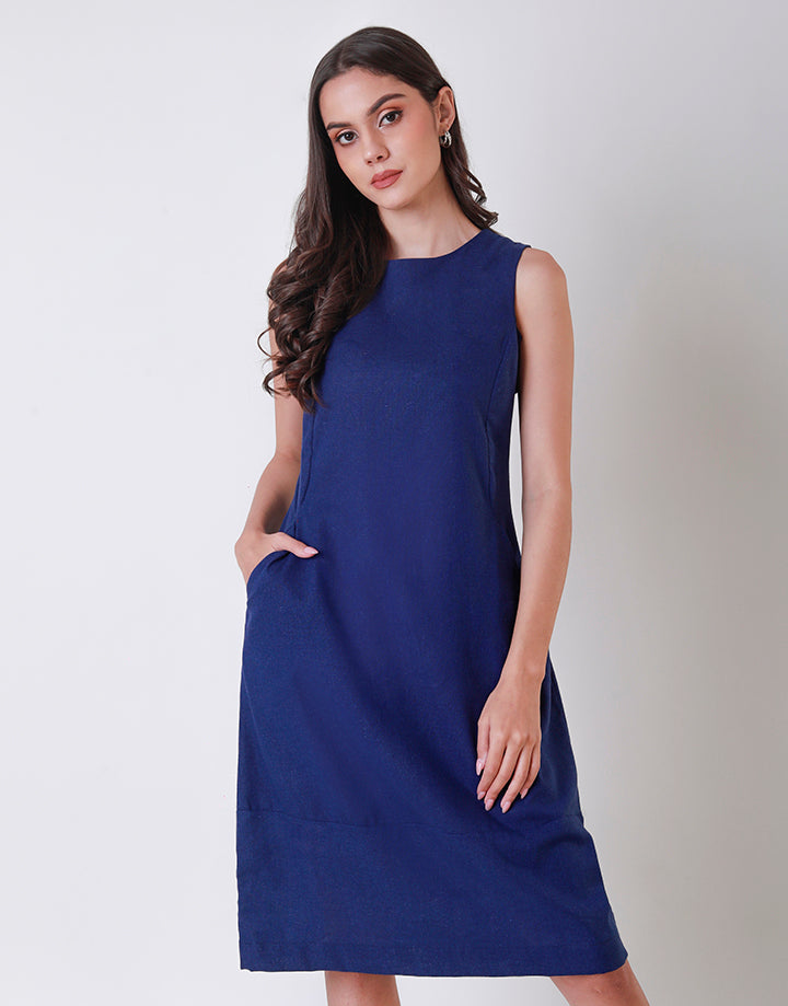 Sleeveless Dress with Front Pockets