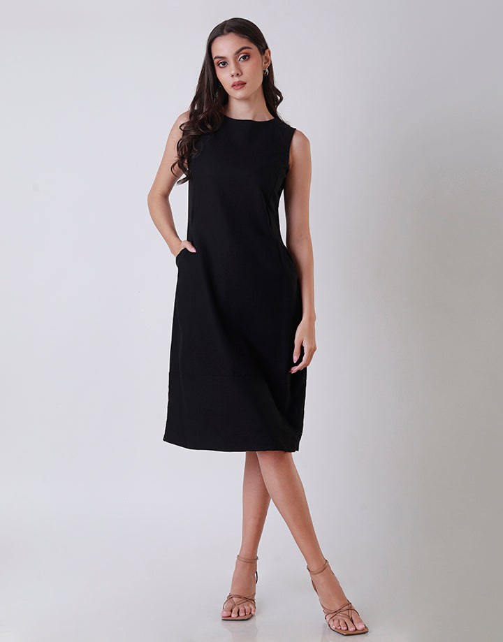 Sleeveless Dress with Front Pockets