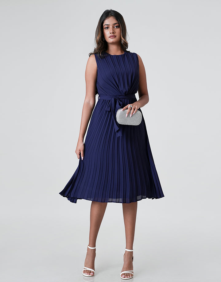 Sleeveless Pleated Dress with Belt