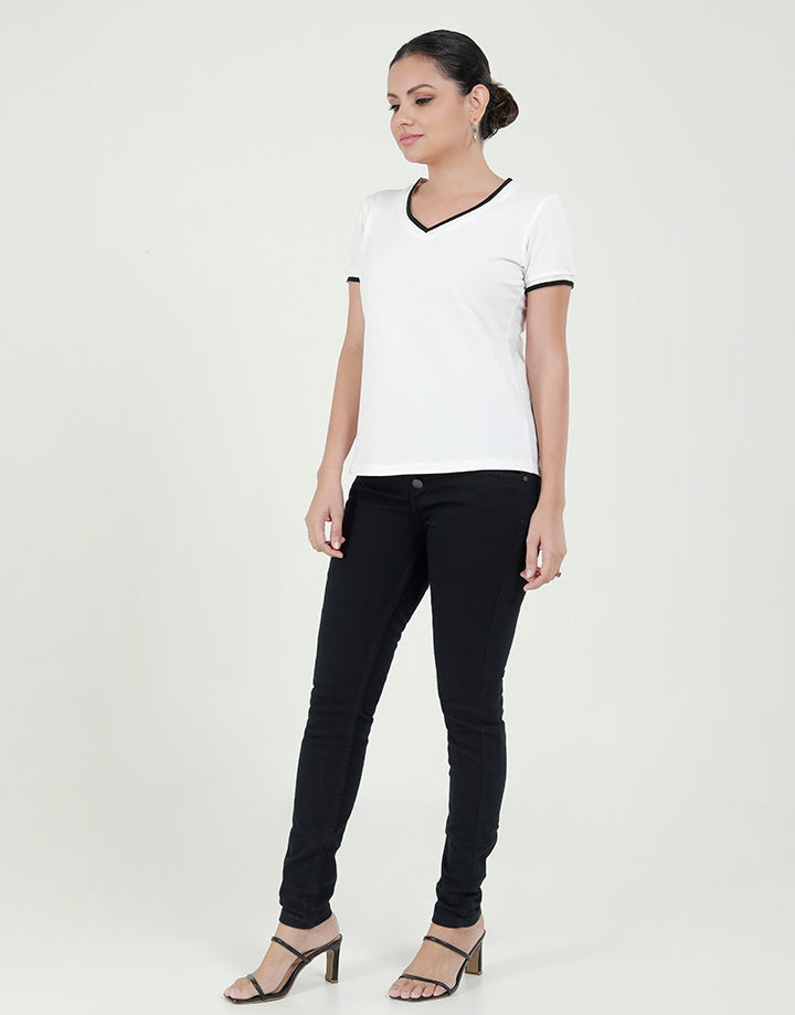 Solid Colour T-Shirt with V-Neck