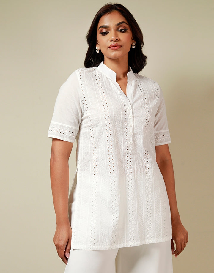 White Cut Lawn Kurtha with Buttons