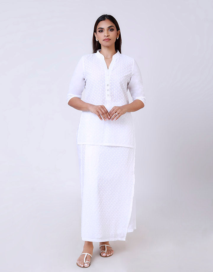 White Cut Lawn Kurtha with ¾ Sleeves