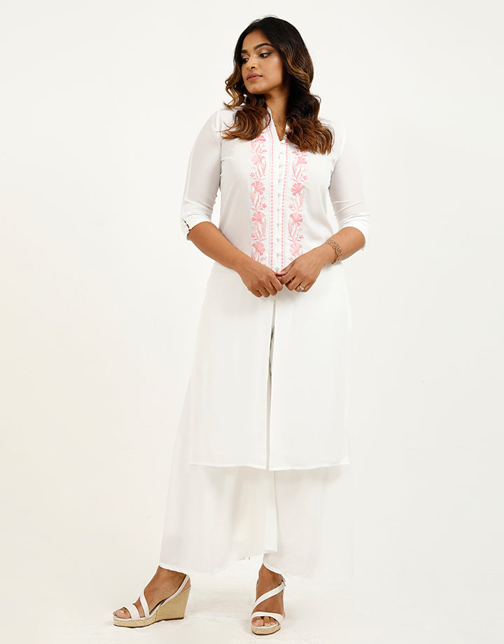 White Embroidered Kurtha with ¾ Sleeves