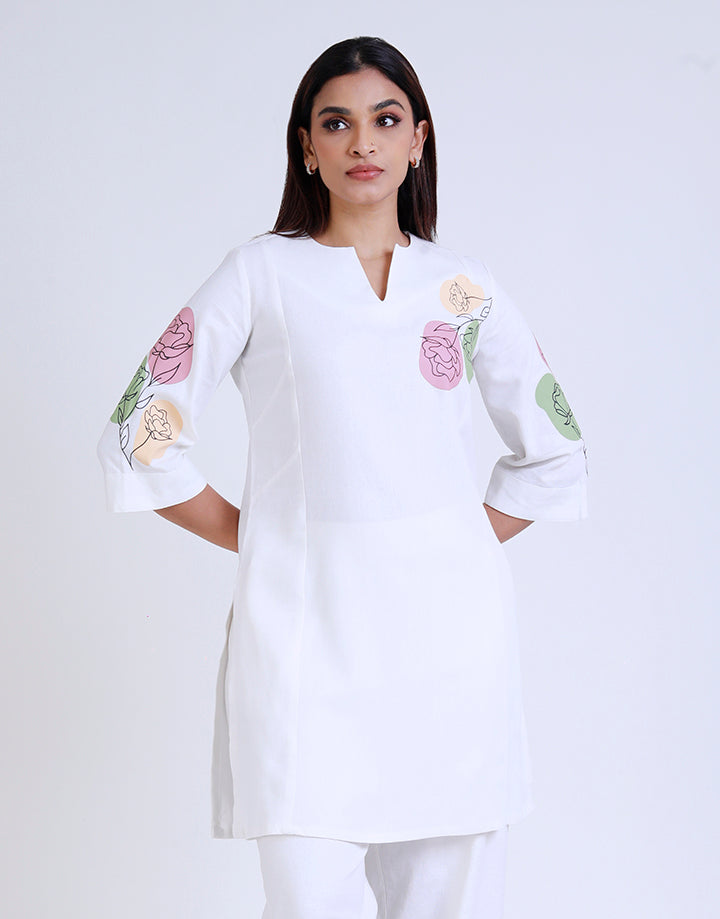 White Linen Split Neck Kurtha with Screen Print