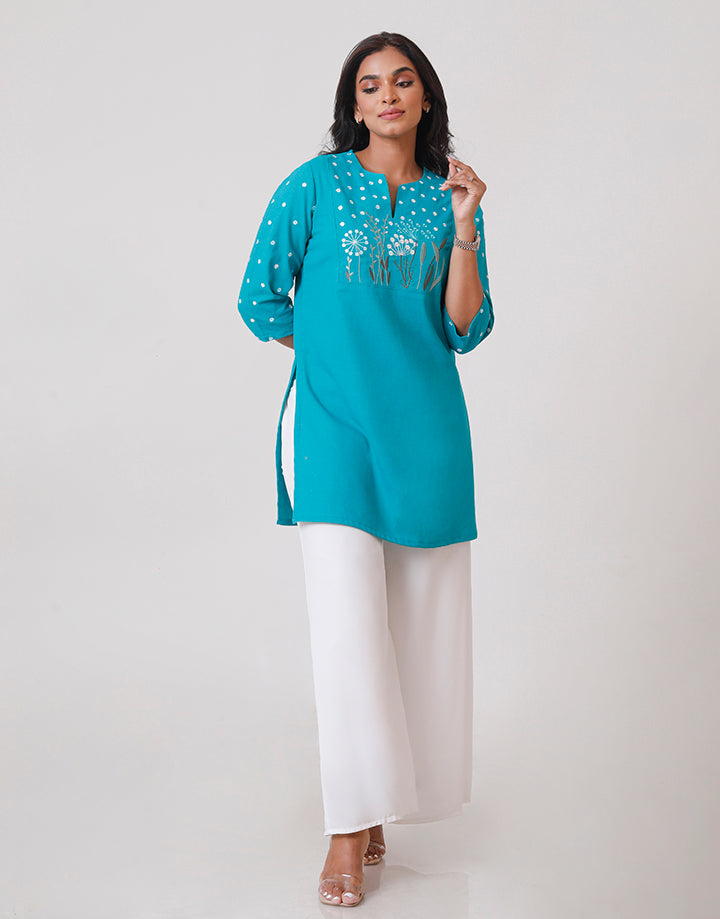 Linen Split Neck Embroidered Kurtha