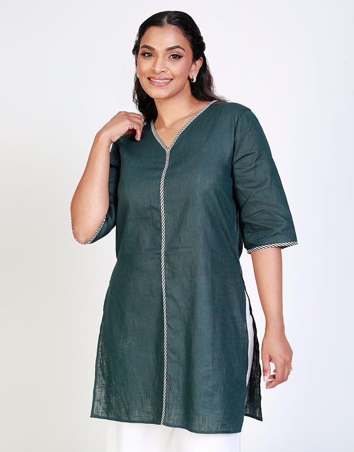 ¾ Sleeves Kurtha with Contrasting Piping