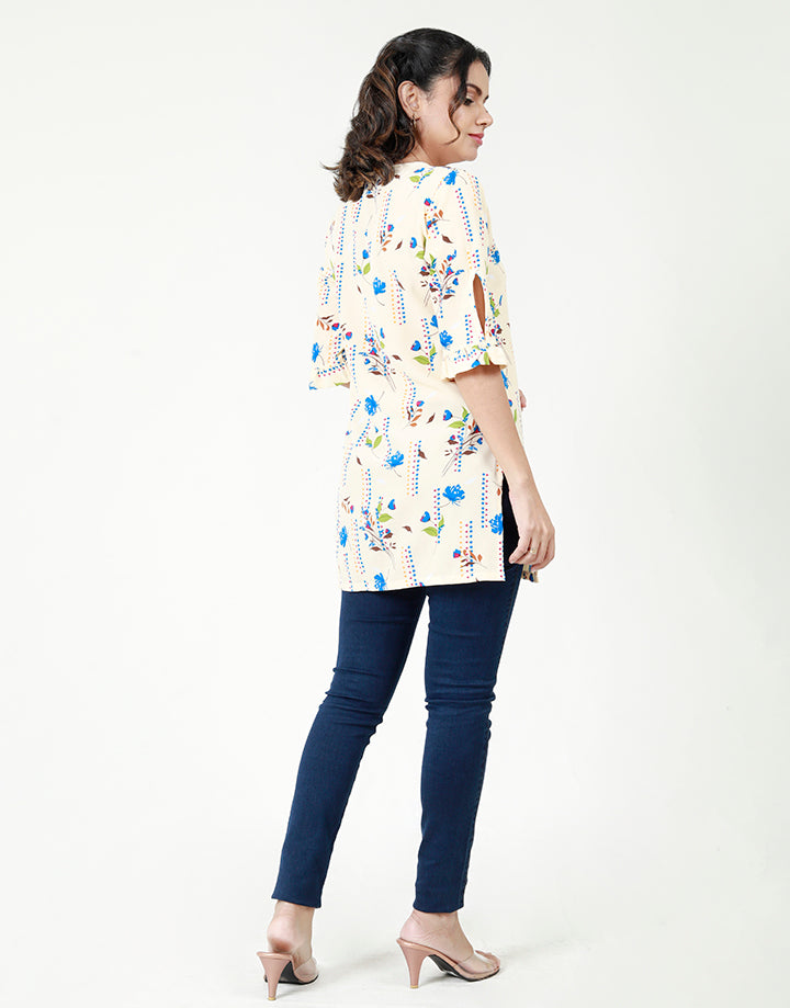 ¾ Sleeves Kurtha with Sweetheart Neck Line
