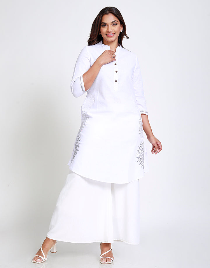 ¾ Sleeves Linen Kurtha with Embroidery