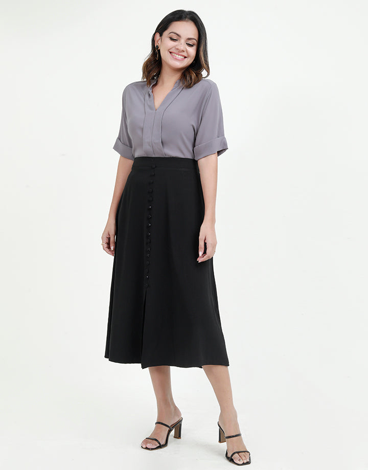 Dipped Hem Blouse with Midi Sleeves