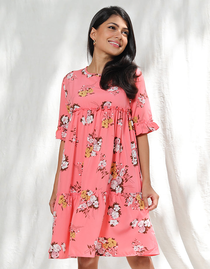 Loose Fitting Printed Dress With Short Sleeves
