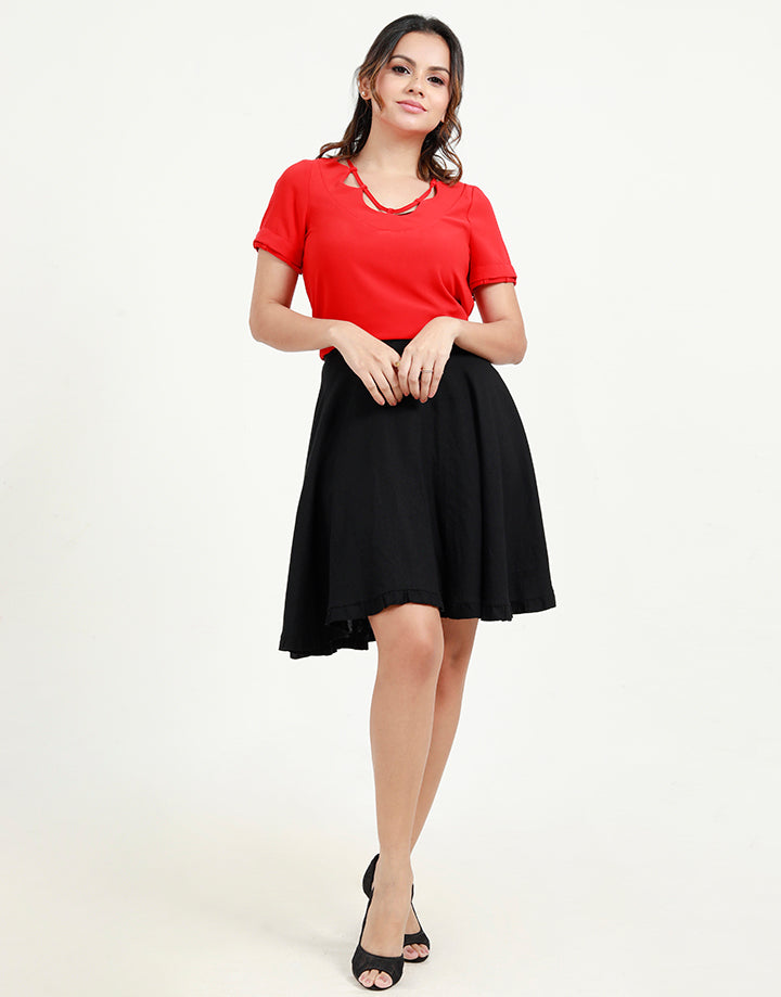 Scalloped Neck Line Blouse With Short Sleeves
